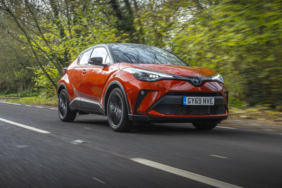 Toyota C-HR Hybrid Orange Edition 2019 года  (UK) (фото 11 из 34)